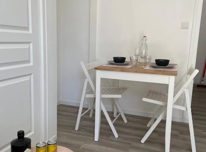 Cosy Flat Carteret - Centre Bourg - 4 Personnes 아파트 바르네빌카테레