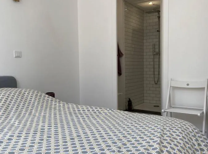 Cosy Flat Carteret - Centre Bourg - 4 Personnes * Barneville-Carteret